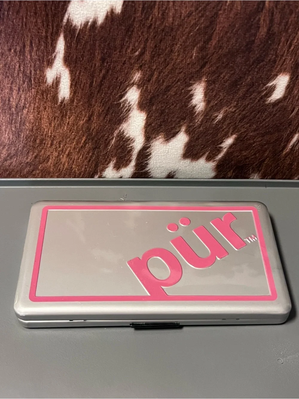 Pur Minerals Soul Mattes 8 Ultimate Matte Eyeshadow Palette + Brush
